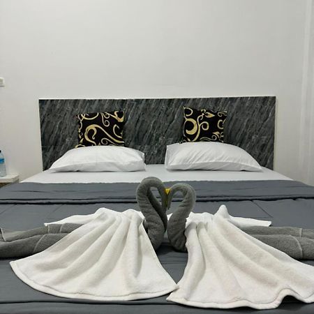 Black Sweet Homestay Dua Gili Air Dış mekan fotoğraf